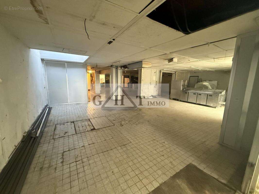 Commerce à ROMAINVILLE