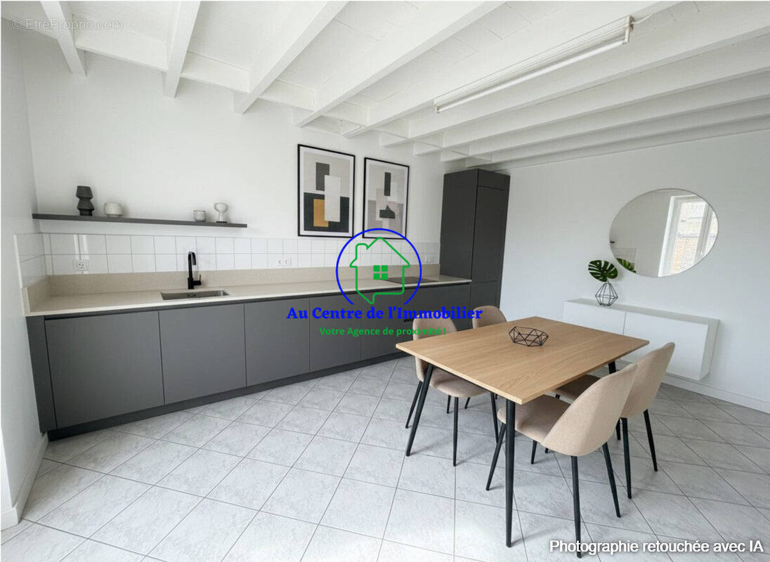 Maison à SAINTE-COLOMBE-EN-BRUILHOIS