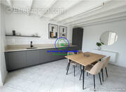 Maison à SAINTE-COLOMBE-EN-BRUILHOIS