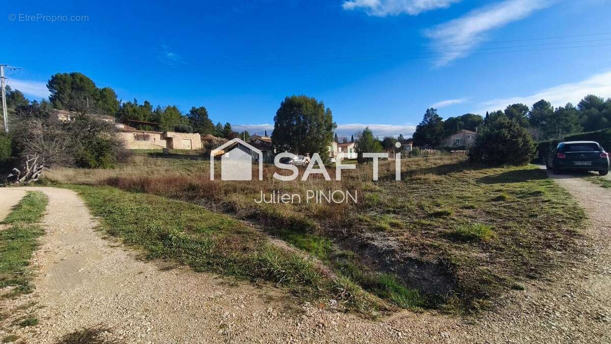Photo 4 - Terrain à SAINT-SATURNIN-LES-APT