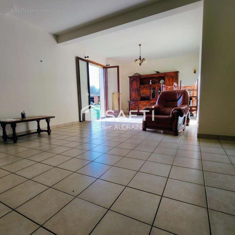 Photo 2 - Maison à HURIEL