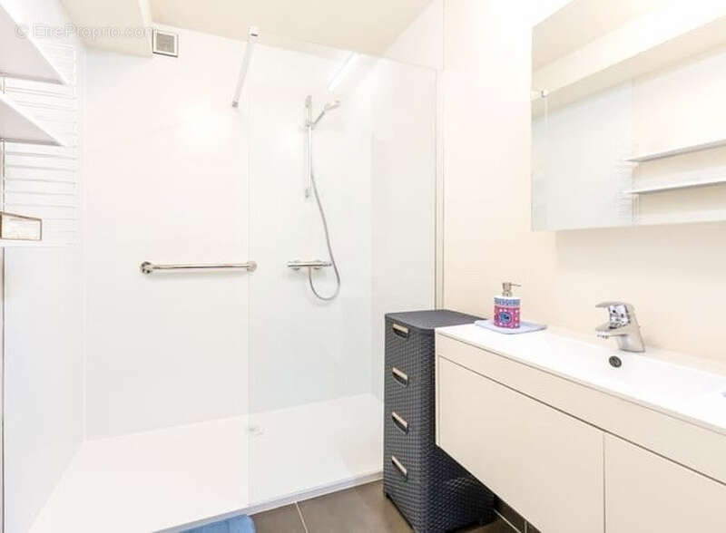 Appartement à NANTERRE