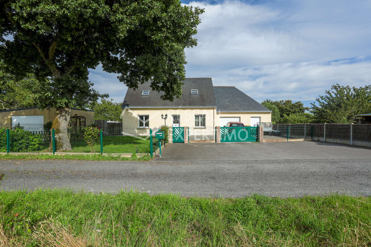 Maison à FEREL