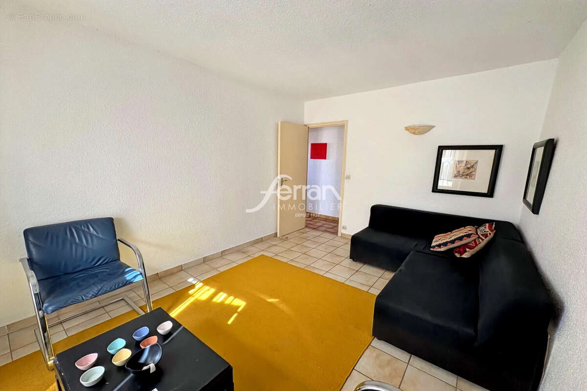 Appartement à CLAVIERS