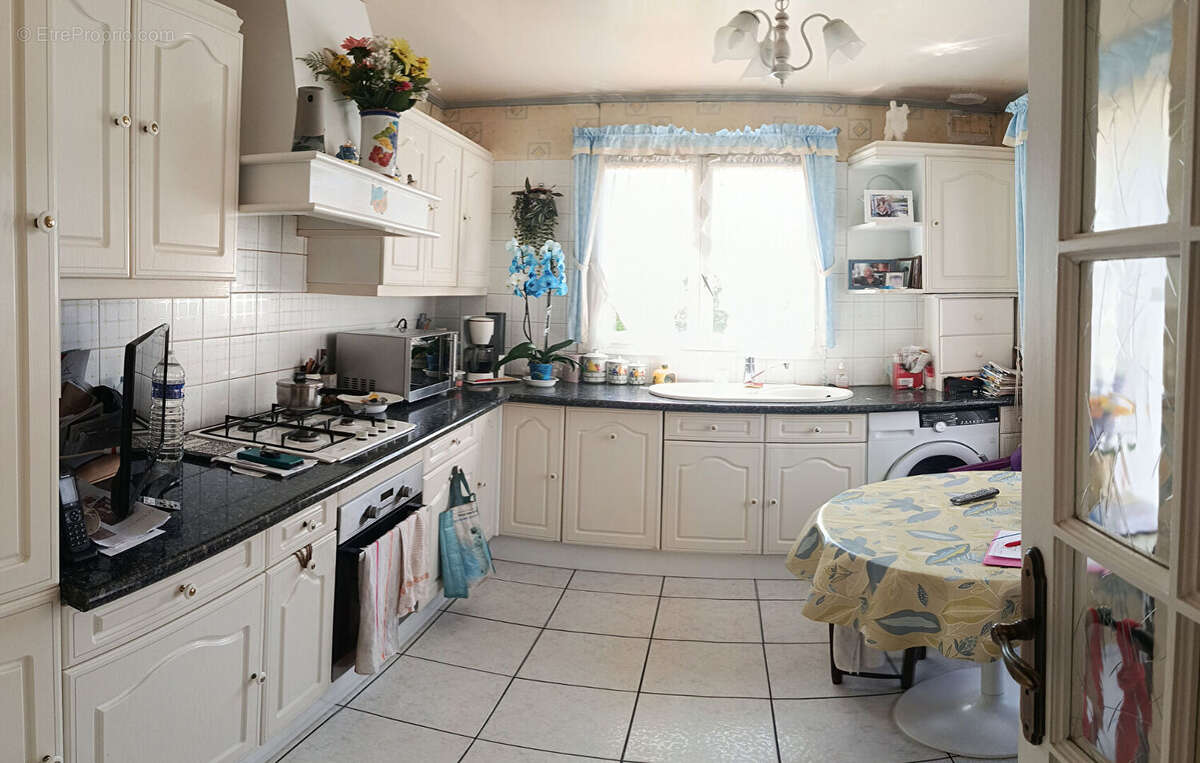Maison à ETAMPES