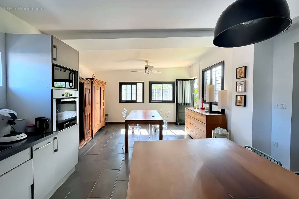 Maison à SAINT-DENIS