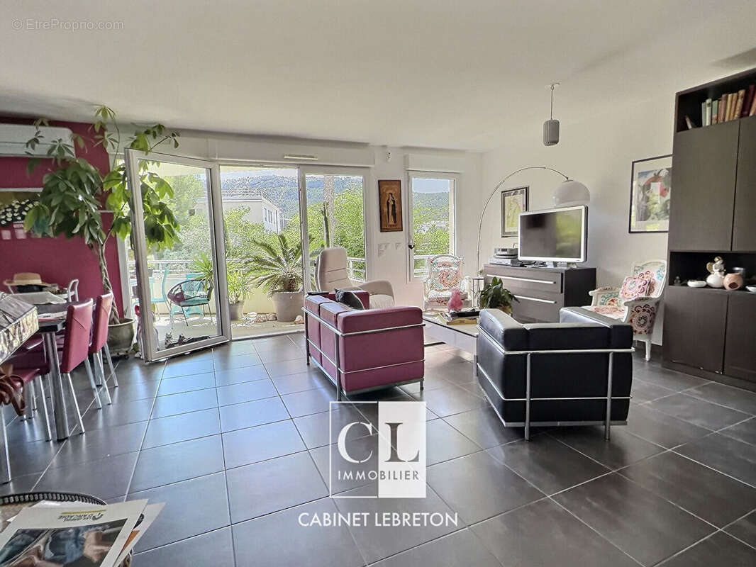 Appartement à MARSEILLE-9E