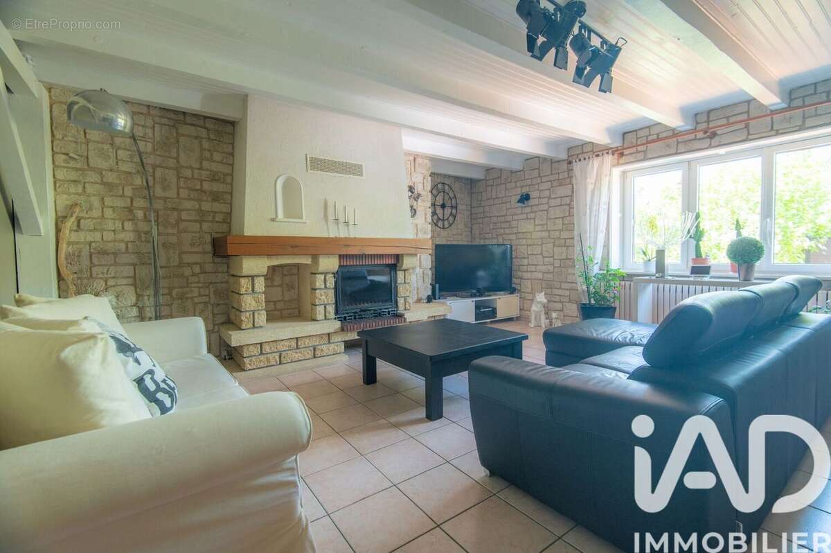 Photo 4 - Maison à AUGNY
