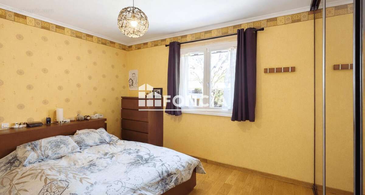 Maison à CASTELGINEST