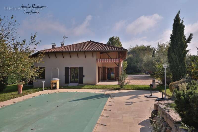 Maison à SAINT-CYR-SUR-MENTHON