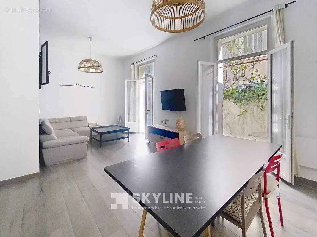 Appartement à MARSEILLE-6E