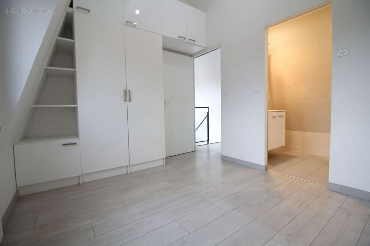 Maison à SARTROUVILLE