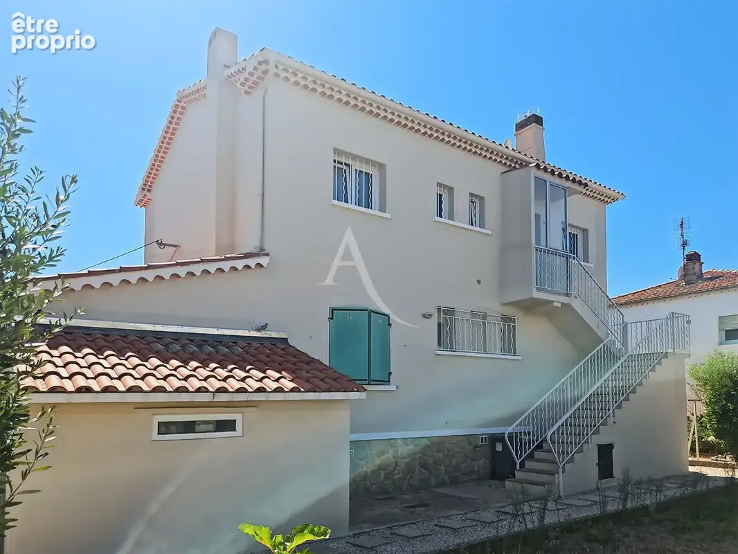 LE PRADET Maison T4 + T2 indépendante à pied du centre ville et des plages ! - photo 10