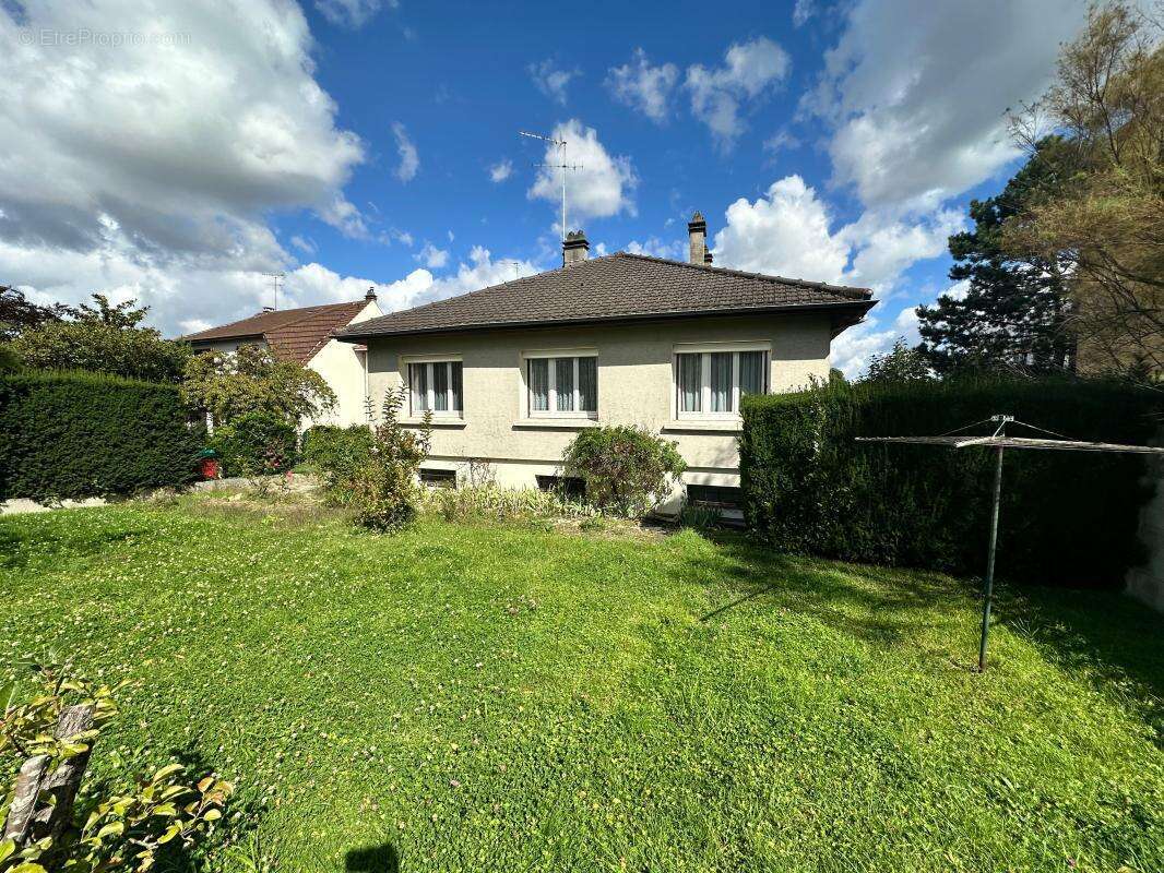 Maison à NEUILLY-PLAISANCE