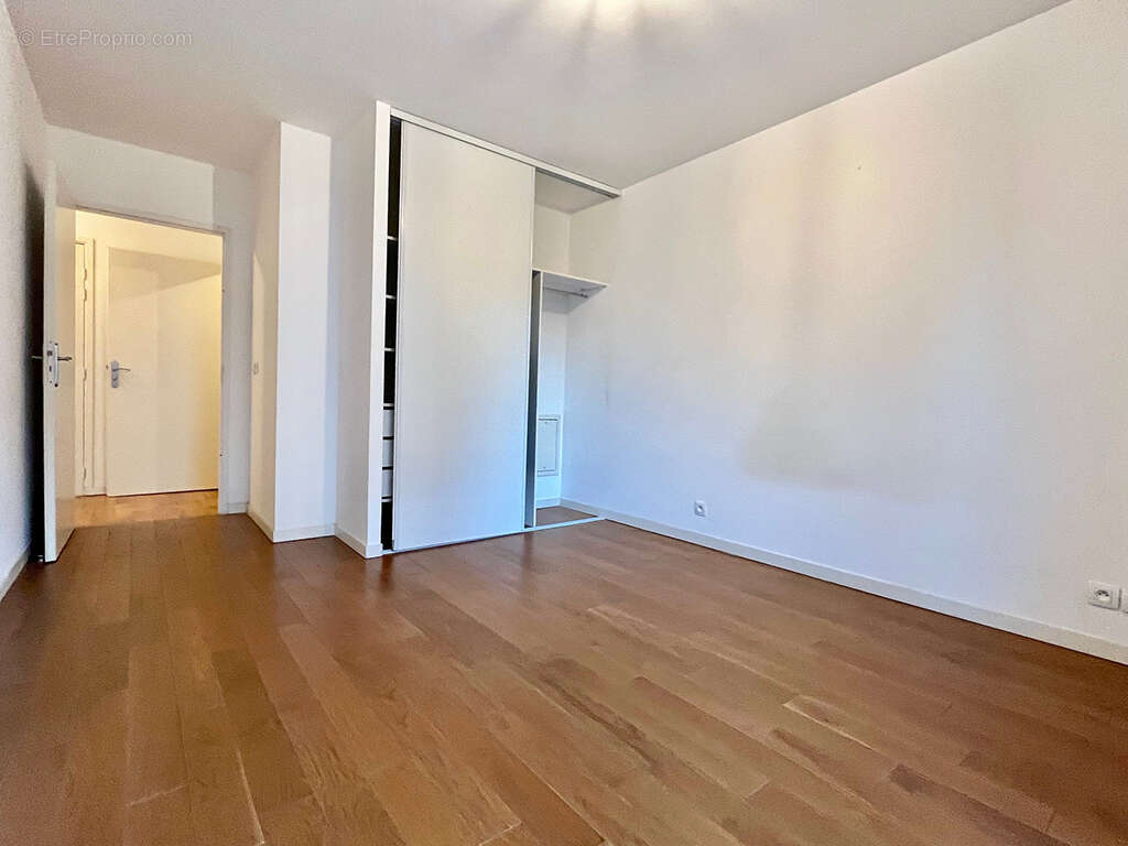 Appartement 61 m² à Asnieres-Sur-Seine  - photo 7