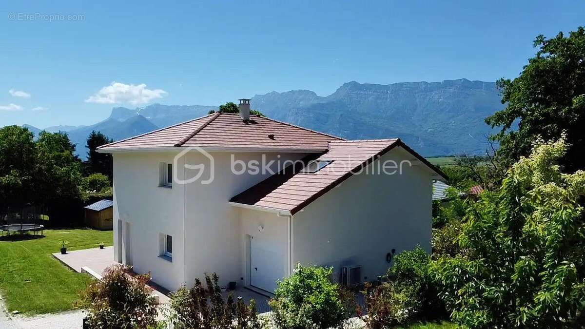 Maison de 148m2 2022 terrain 769m2 - photo 3