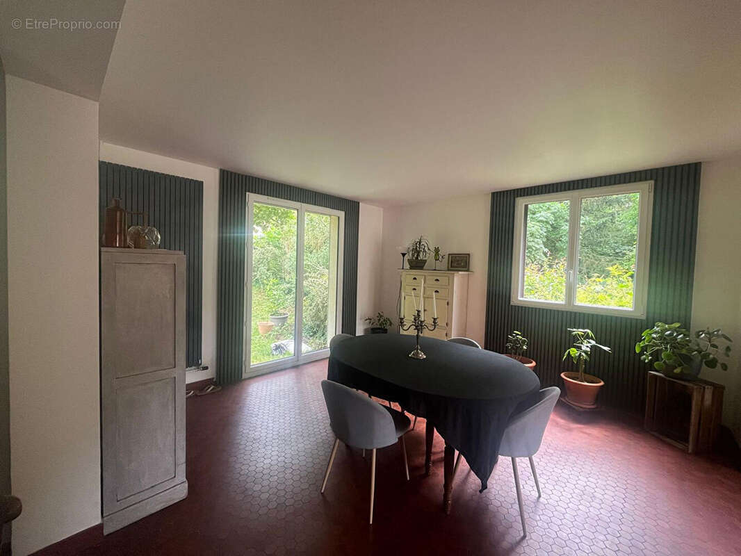 Maison Cergy 9 pièces 150.09 m2 - photo 2