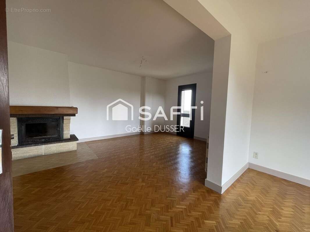 Photo 2 - Maison à SAINT-ELOY-LES-MINES