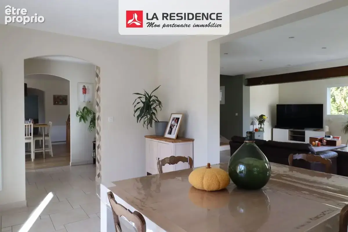 Maison 5 pièces 219 m² à vendre à Civieres (27630) - photo 4