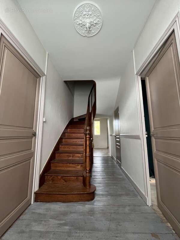 Maison à SAINT-JEAN-D&#039;ANGELY