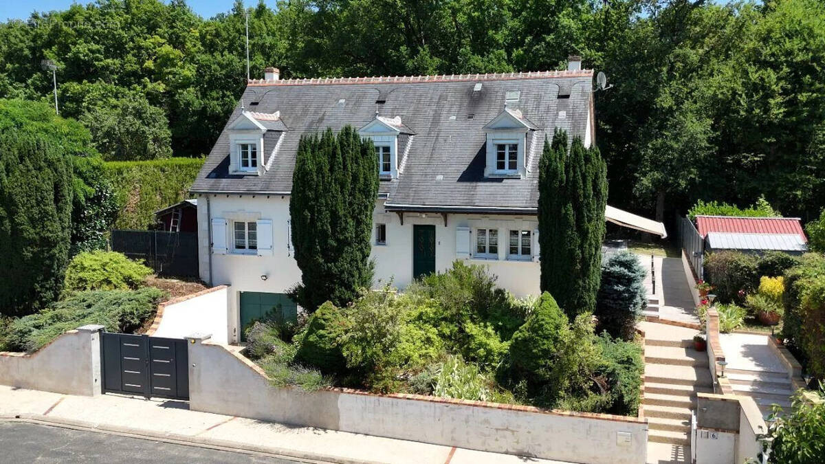 Maison à LA CROIX-EN-TOURAINE