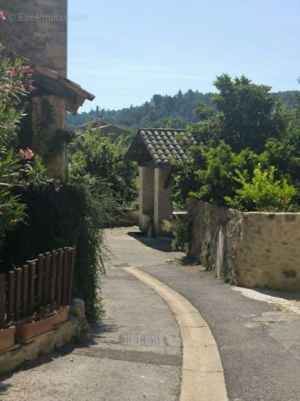 Maison à SABRAN