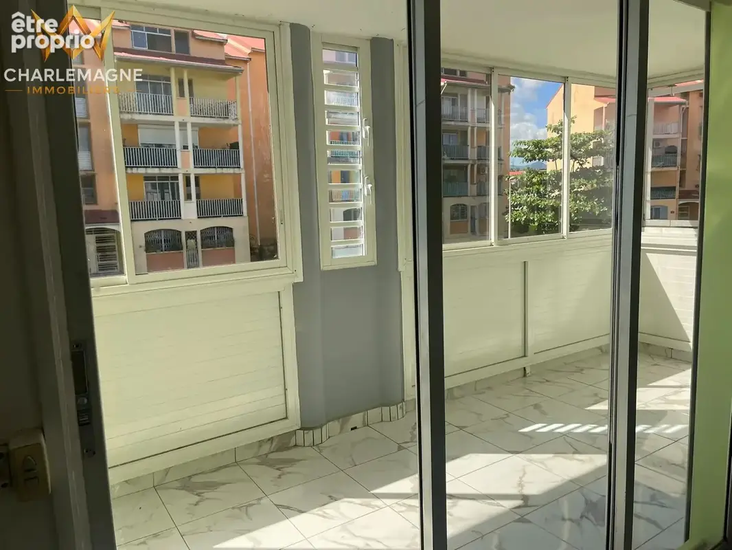 Appartement T4 à vendre Baie Mahault - photo 4