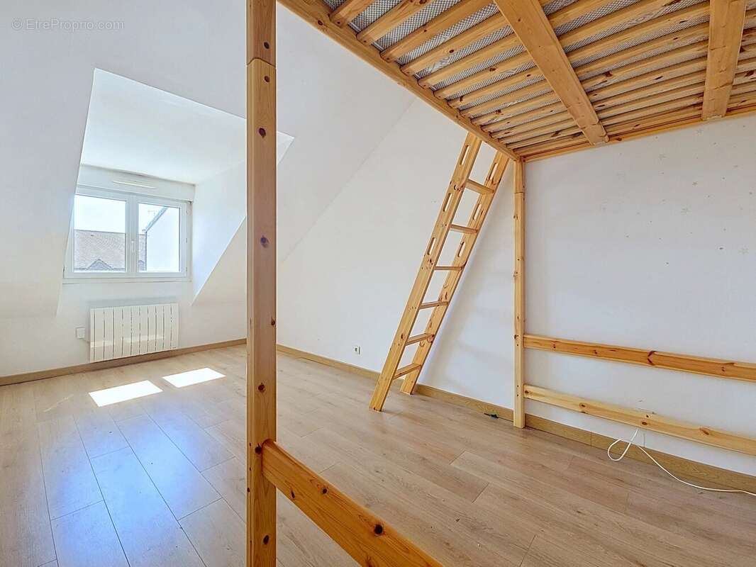 La varenne - duplex dernier etage - photo 8