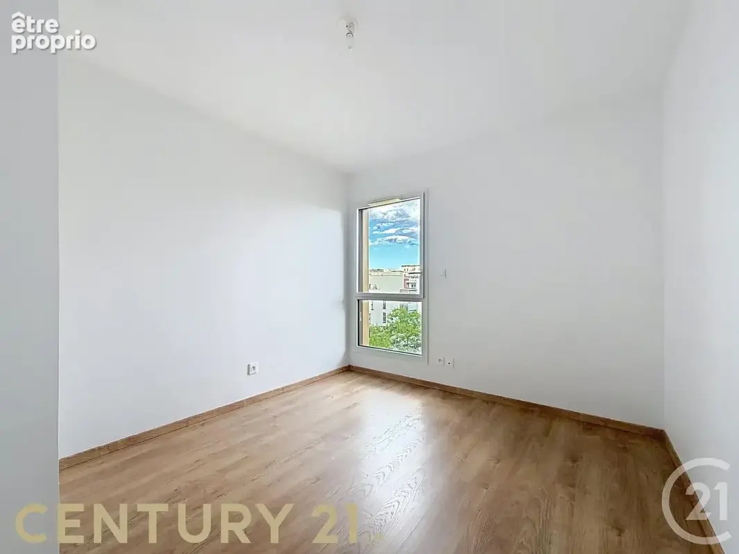 Appartement 3 pièces 63 m² à vendre à Sathonay-Camp (69580) - photo 7