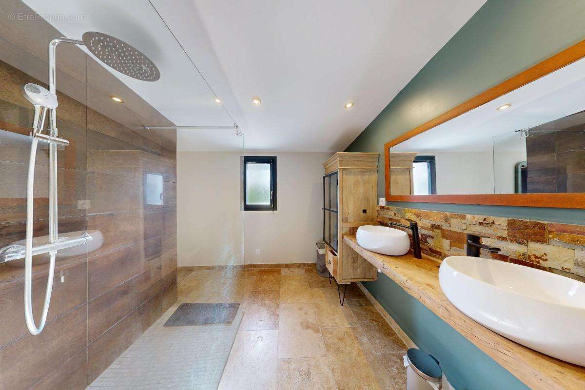 Maison à MALEMORT-DU-COMTAT