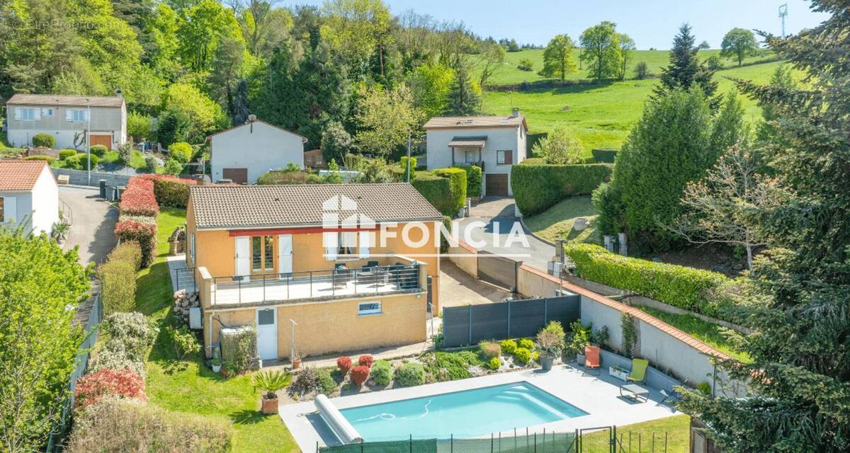 Maison à LA RICAMARIE