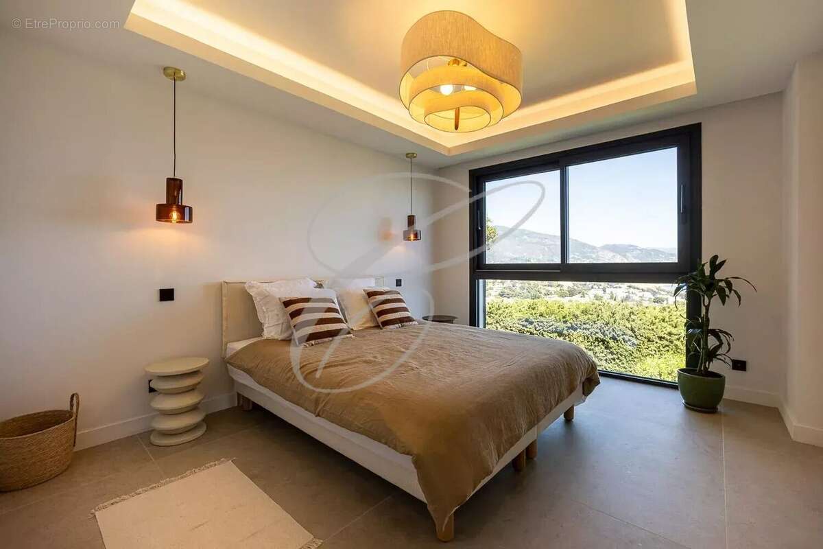 Maison à ROQUEBRUNE-CAP-MARTIN