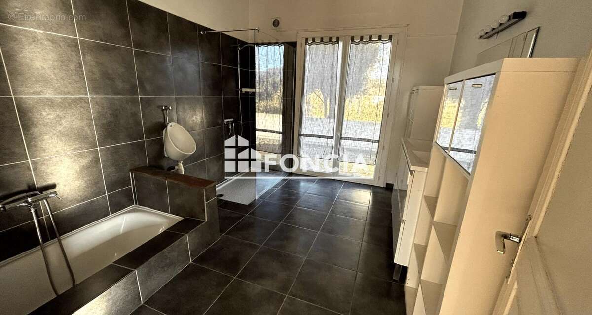 Maison à BORMES-LES-MIMOSAS