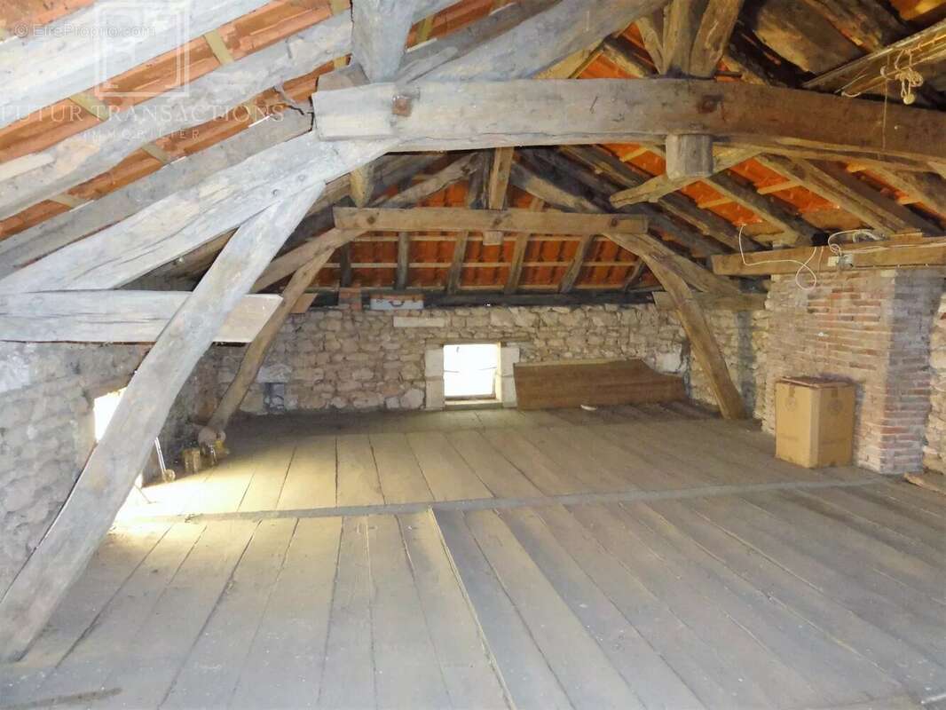 Maison à LA CHAPELLE-FAUCHER