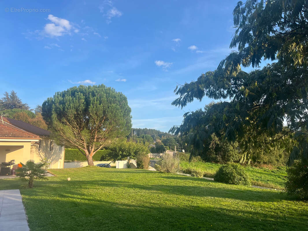 Maison à LA FOUILLOUSE