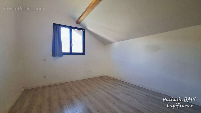 Rare à Val de Chaise: Grande maison familiale de 182 m² habitables + Annexe + Terrain piscinable - photo 8
