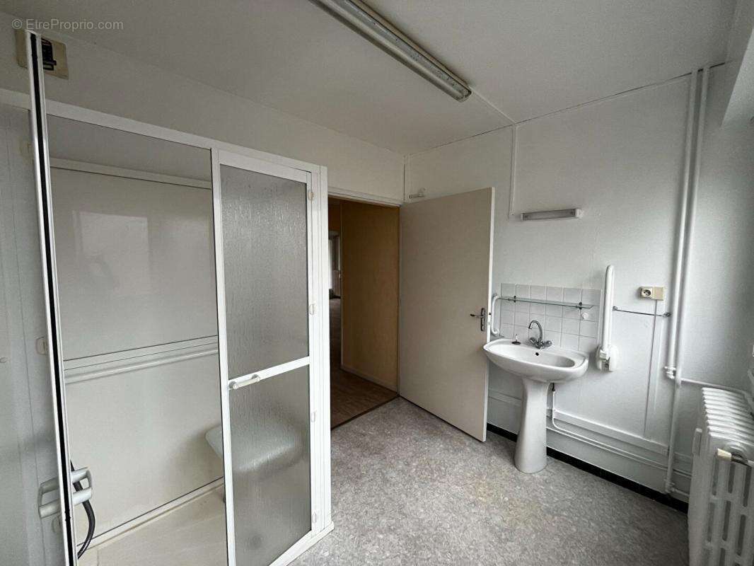 Appartement à LES PONTS-DE-CE