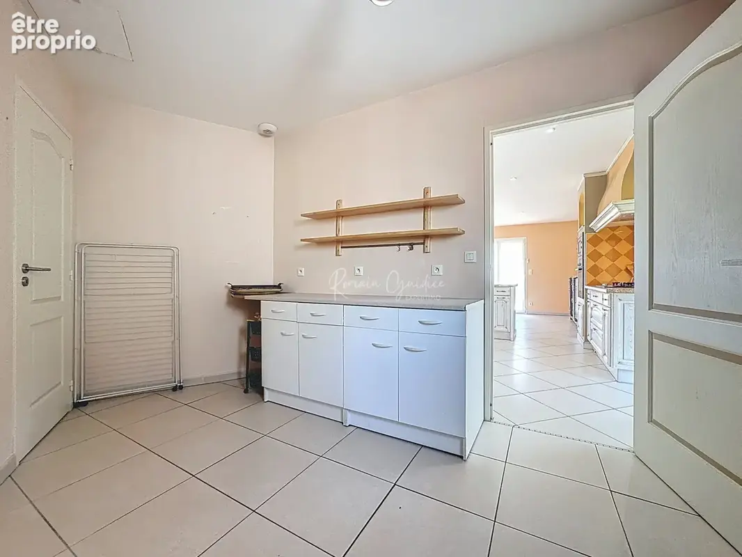 Villa f5 148 m2 avec ascenseur sur terrain de 1014 m2 - photo 10