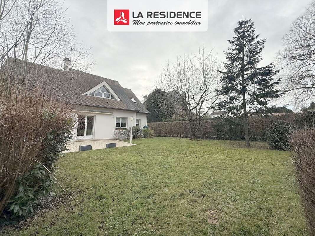 Maison 167 m² à Bievres  - photo 4