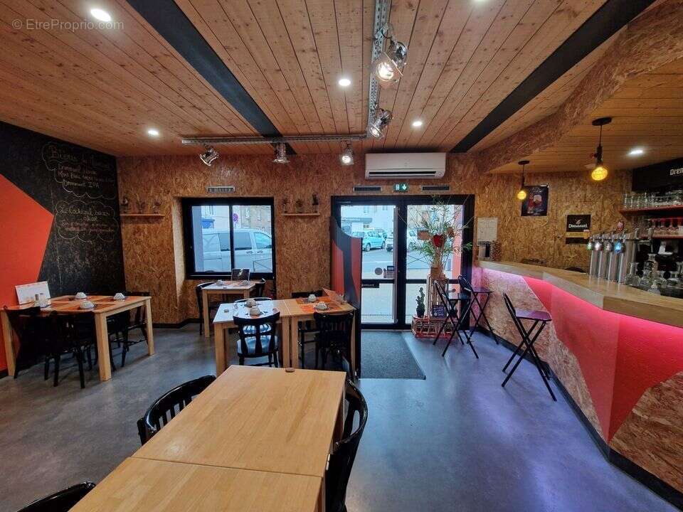 Commerce à LA POMMERAYE