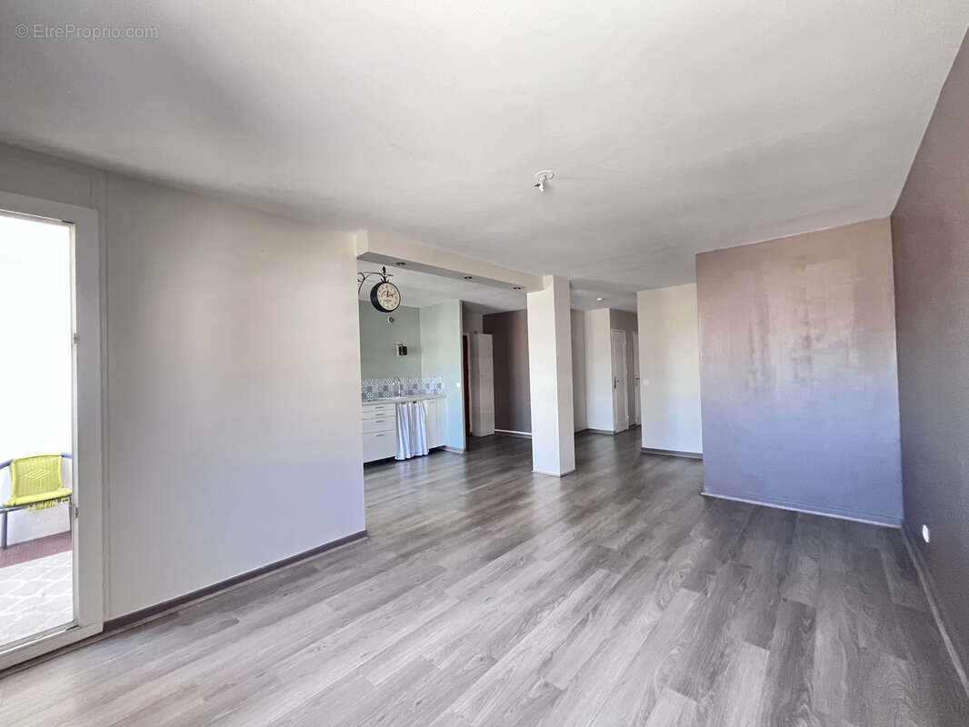 Appartement à SAINT-ETIENNE
