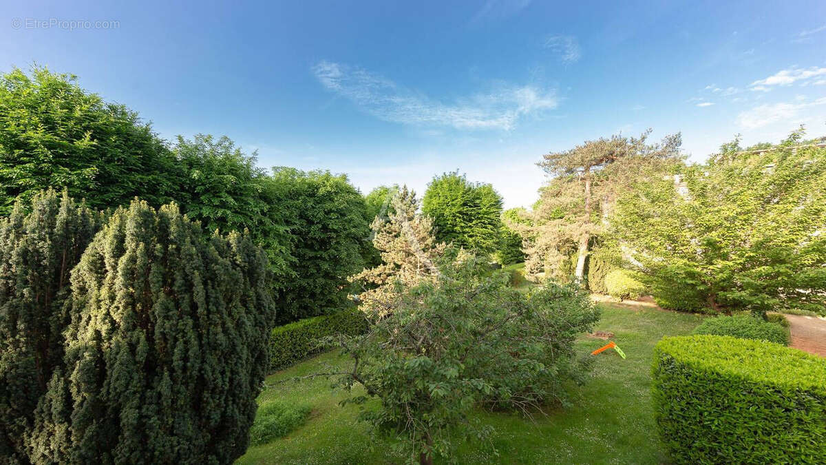 Appartement à OZOIR-LA-FERRIERE