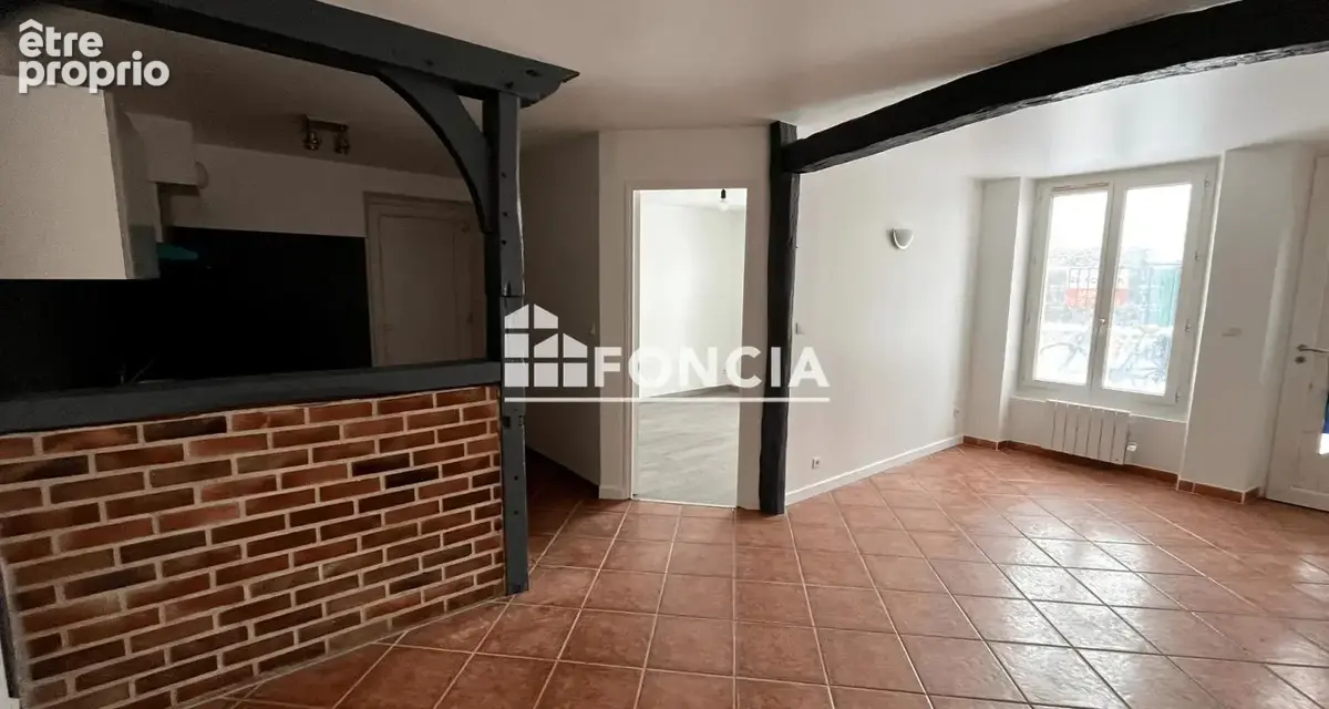 Ensemble immobilier de 3 appartements et de 3 stationnements - photo 2