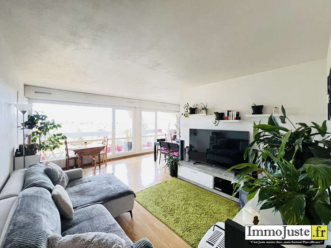 Appartement à ELANCOURT