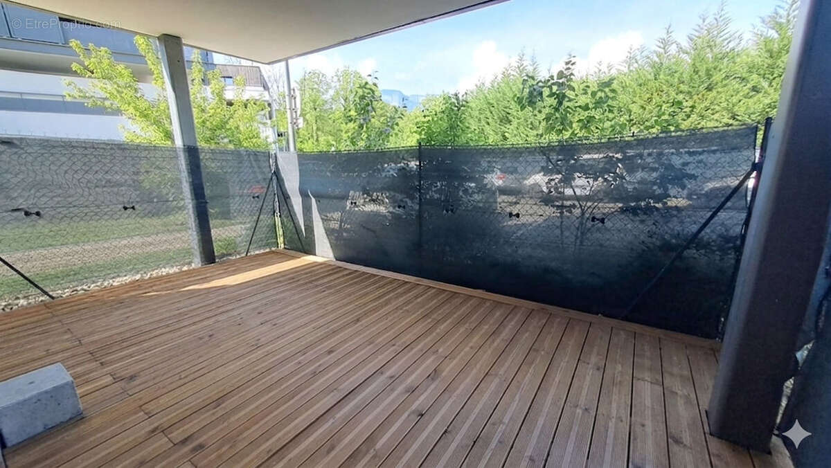 Appartement à CHALLES-LES-EAUX