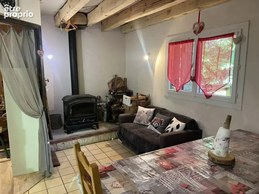 Maison 46 m² à Tarascon-Sur-Ariege  - photo 4