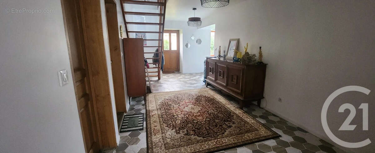 Maison à CERVON