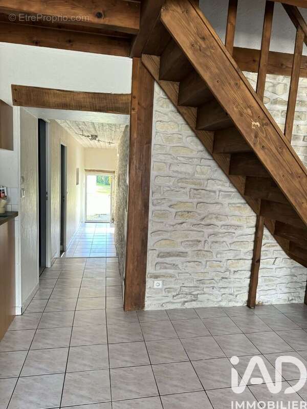 Maison 144 m² à Sansais  - photo 5