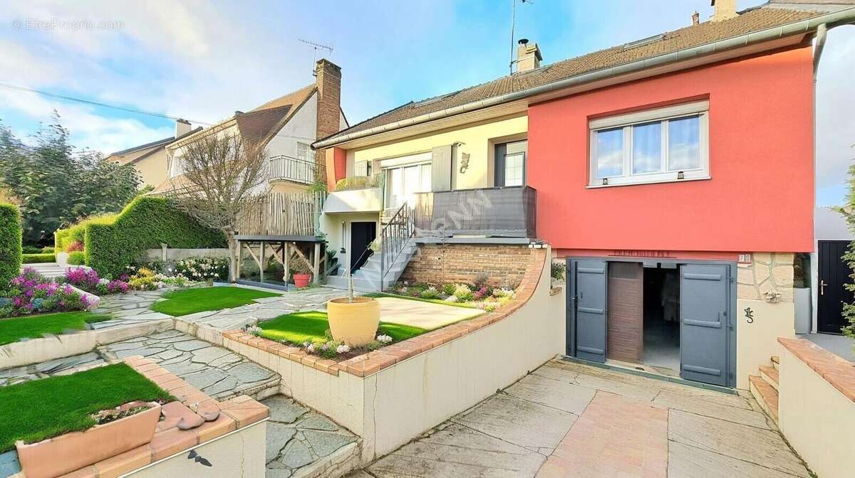 Maison à FONTENAY-EN-PARISIS