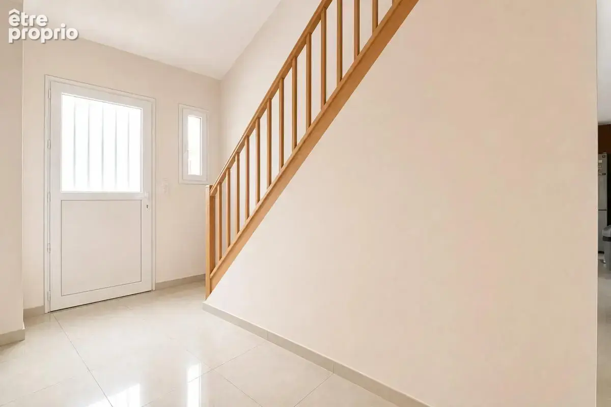 Maison 7 pièces de 197 m2 avec jardin en vente à Courtry - Idéal pour familles - photo 16
